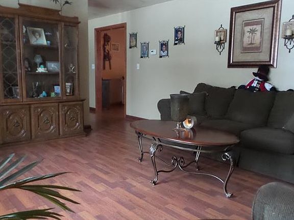 3rd image of 235 Pamela Dr