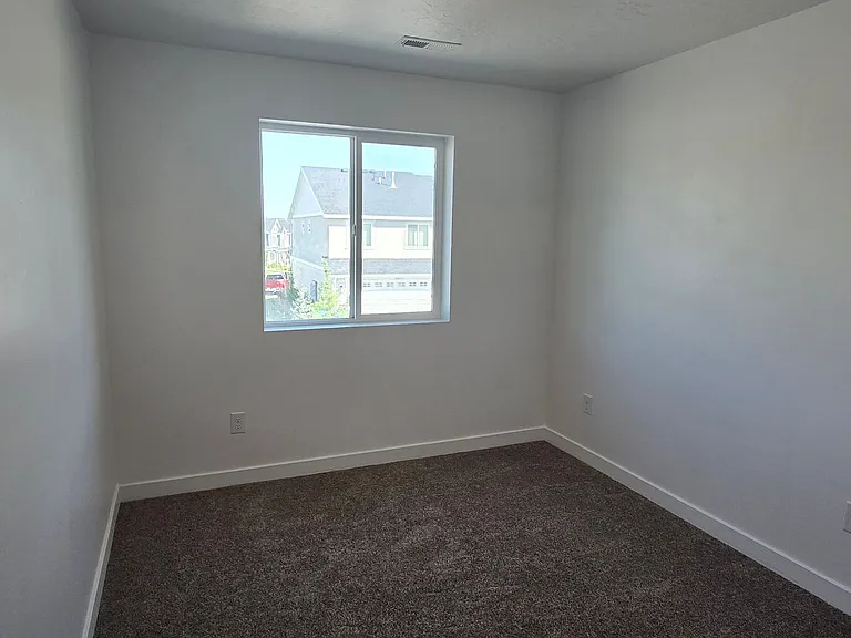 1208 W Summit Ridge Pkwy — Photo 6