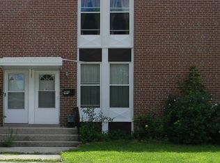 1865 Pine St, Des Plaines, IL 60018