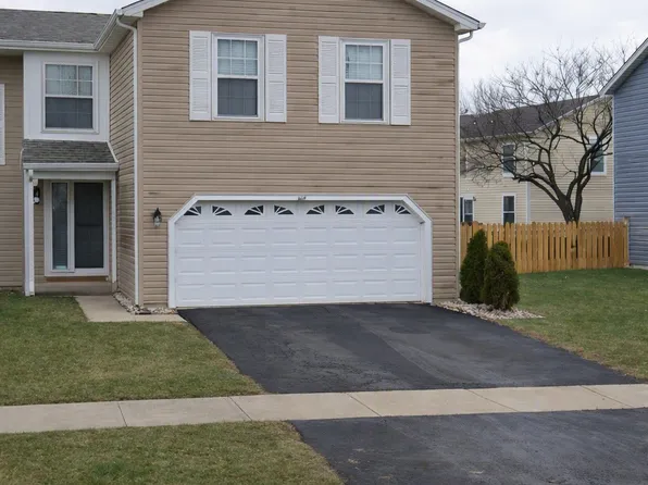 1102 Southbridge Ln, Schaumburg, IL 60194
