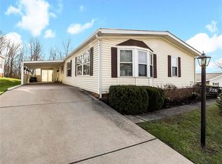 226 Wedgewood Ct, Carnegie, PA 15106