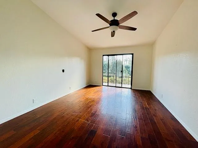 7616 Palmilla Dr — Photo 4