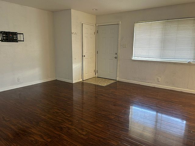 1st image of 5674 Hoffman Ct #4