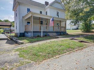 326 Main St, Bluff City, TN 37618