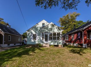 203 Bird Ave, Bartonville, IL
