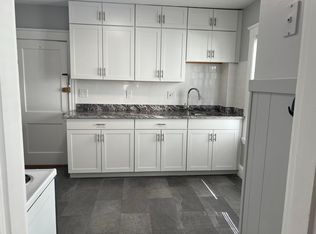 104-106 Burrill St #1, Swampscott, MA 01907