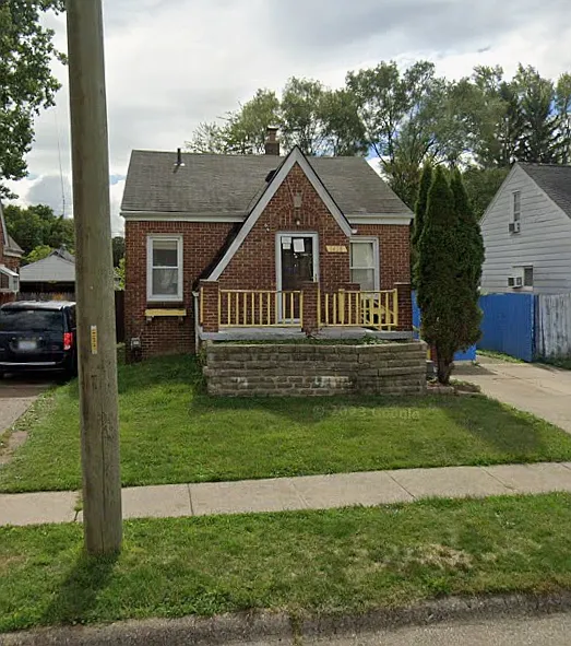 2 bed, 736 sqft, $1,300 — Photo 1