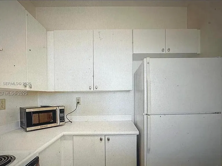 3020 NE 32nd Ave #817 — Photo 15
