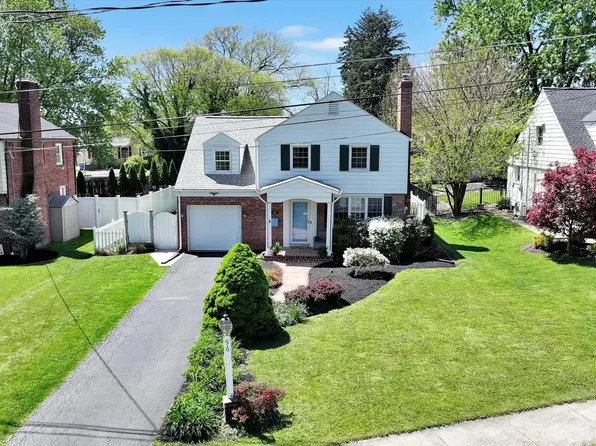 96 Westerly Rd, Camp Hill, PA 17011