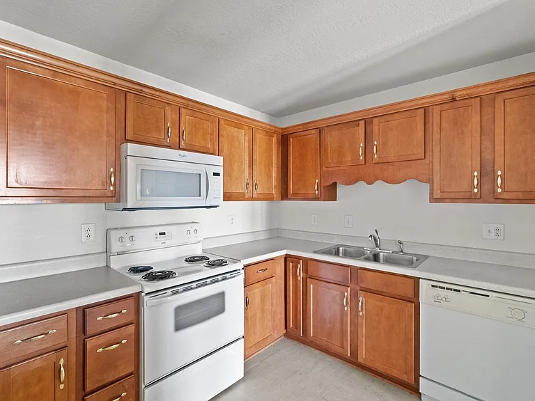 418 Jack Miller Blvd — Photo 9