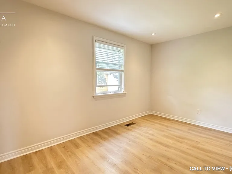 55 Verwood Ave #1 — Photo 10