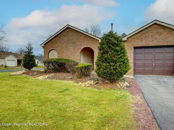 1 Cross Lane, Marlboro, NJ 07746