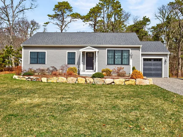 2 Elinor Lane, West Harwich, MA 02671