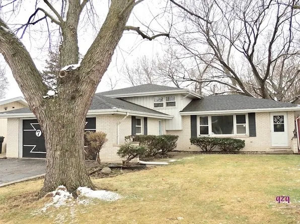 7736 Cronin Ave, Justice, IL 60458