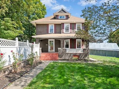 612 Grove St, Worcester, MA, 01605