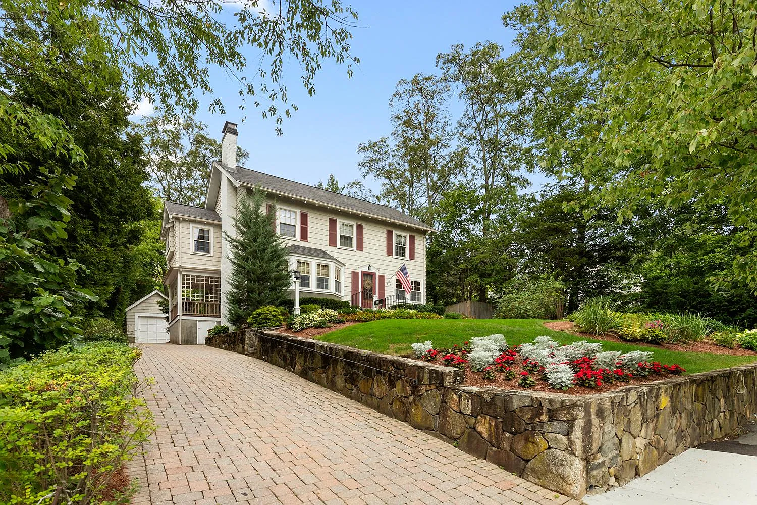 5 bed, 3150 sqft, $6,000 — Photo 3