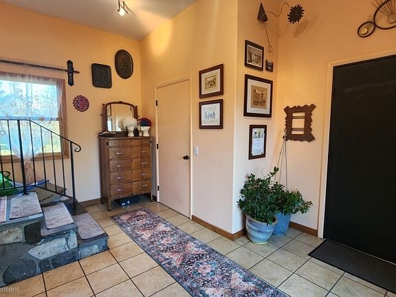 4th image of 156 Lott Rd