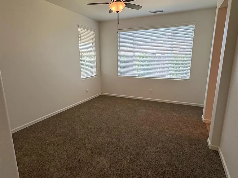 5990 E Kerckhoff Ave — Photo 24