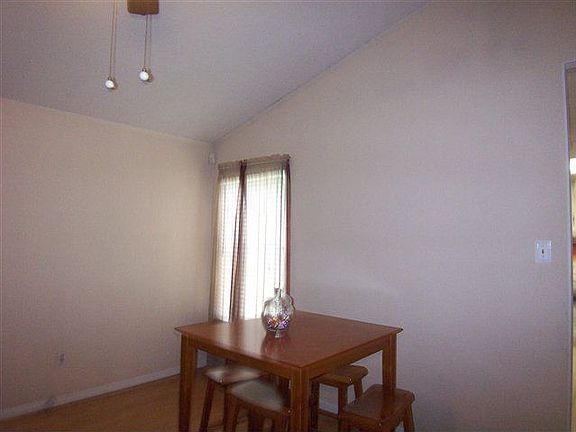 5th image of 2340 Monica St