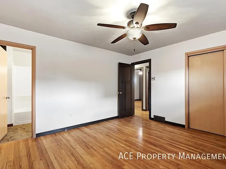 209 Wedgewood Dr — Photo 8