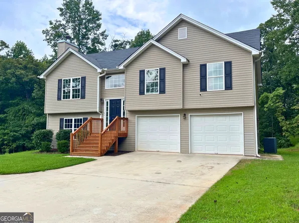 5667 Deerberry Ln, Gillsville, GA 30543
