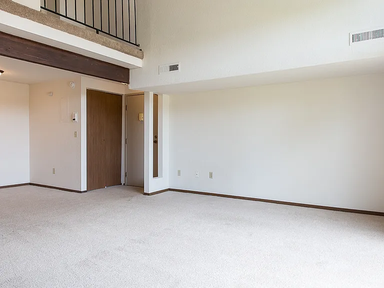 3790 Whispering Way Dr SE — Photo 4
