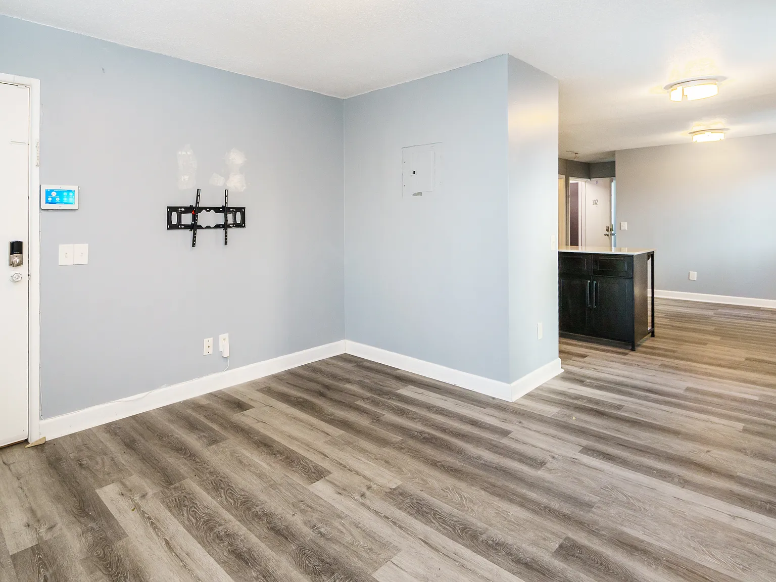 3016 Pleasant Ave — Photo 2