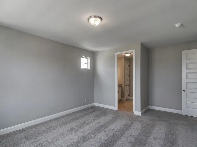 923 Scouting Dr — Photo 35
