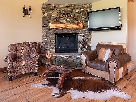 Stacked rock gas fireplace