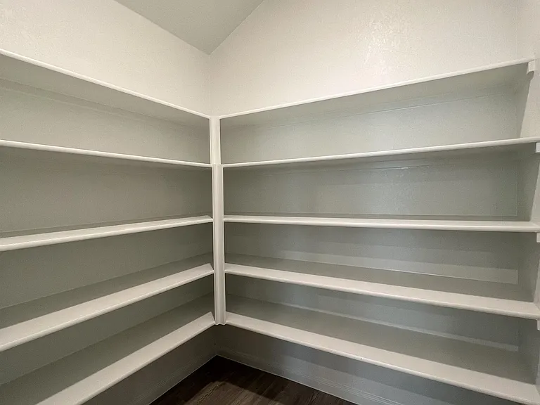 7010 Pail Pl — Photo 38