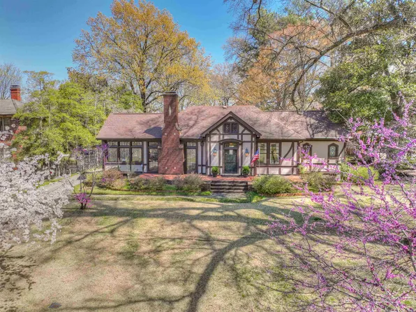 618 Center Dr, Memphis, TN 38112