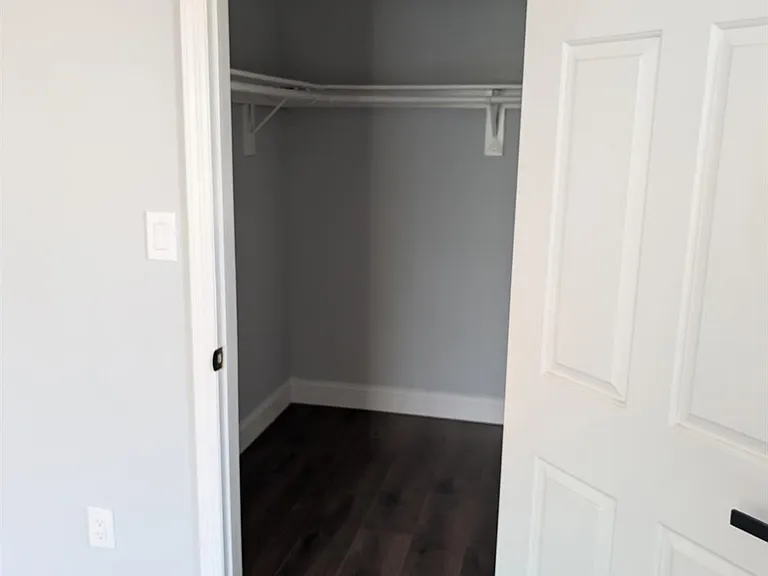 1008 Hidden Village Dr — Photo 18