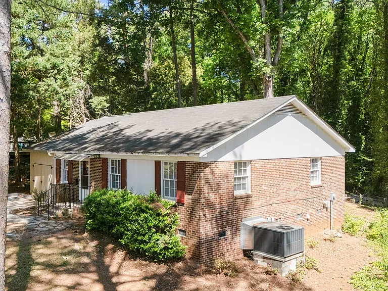 7444 Edenwood Ln — Photo 26
