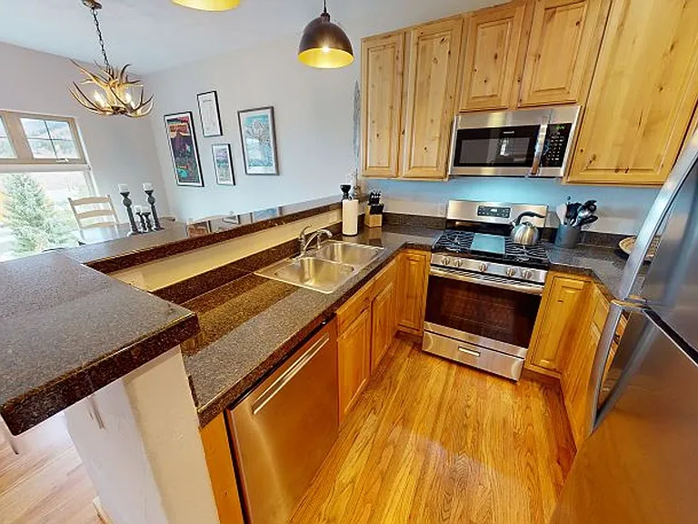 734 E Anemone Trl — Photo 6