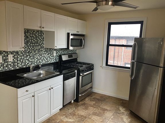 3rd image of 406 Deal Lake Dr #A1