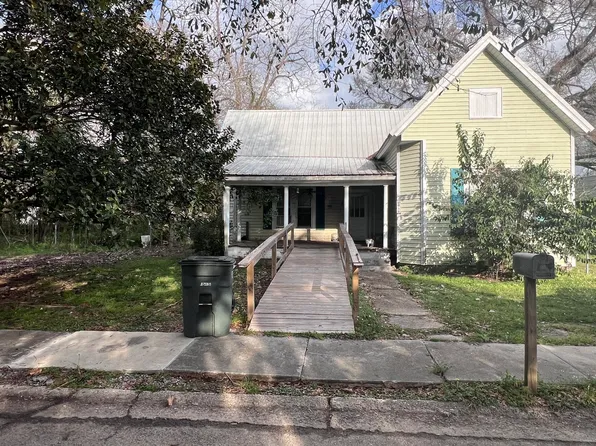 612 Jackson Ave, Columbia, MS 39429