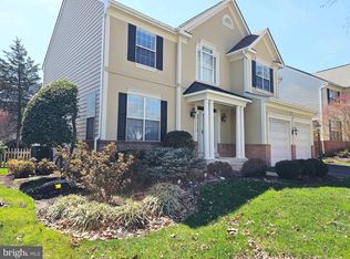 43239 Chase St, Chantilly, VA 20152