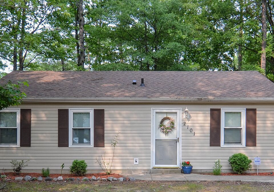 1st image of 2101 Willoughby Ct