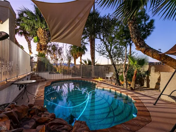 2395 Los Feliz St, Las Vegas, NV 89156