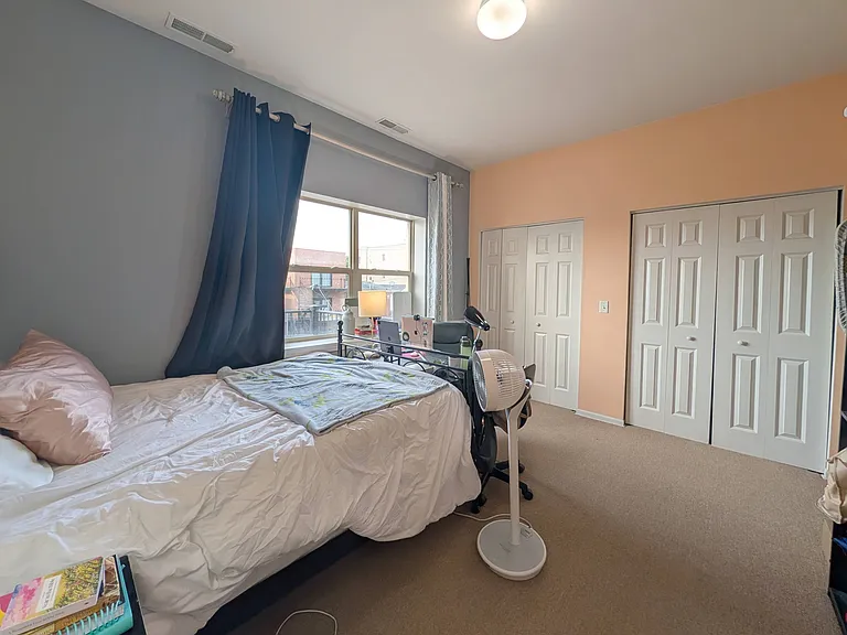 2528 W Flournoy St #3 — Photo 6