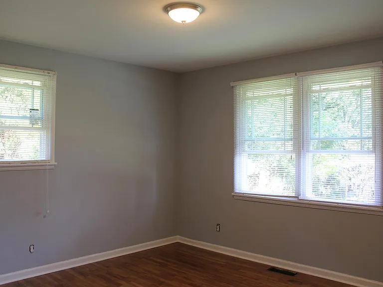 5232 Queen Anne Rd — Photo 9