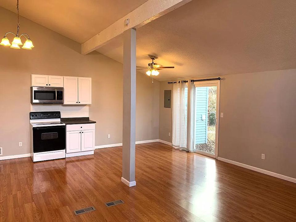 1st image of 11200 College Ave #1