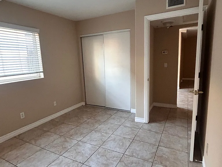 709-711 YALE ST/700 N. HILL PL LOS ANGELES, CA 90012 — Photo 25