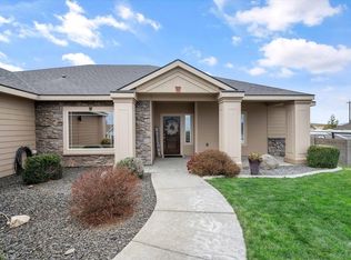 11814 S Grandview Ln, Kennewick, WA 99338