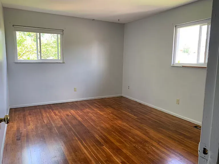 4455 Cloverhill Ter — Photo 13