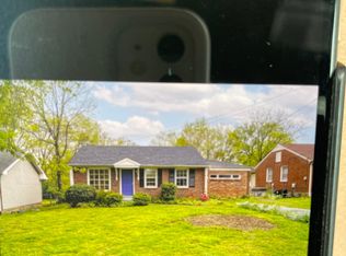 2206 Hurdwood Dr, Nashville, TN 37211