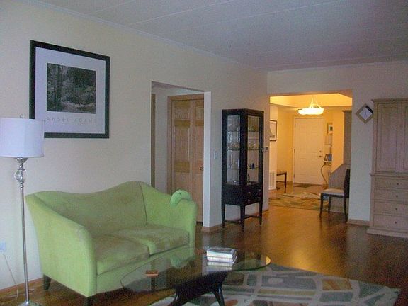 5th image of 13098 Laurel Glen Ct Unit 203