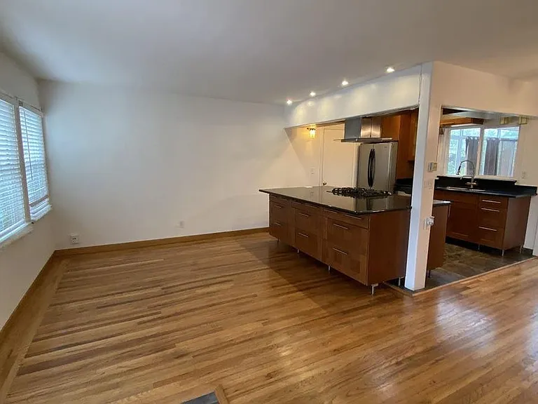 1414 San Carlos Ave — Photo 82