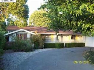 2828 San Antonio Dr, Walnut Creek, CA 94598