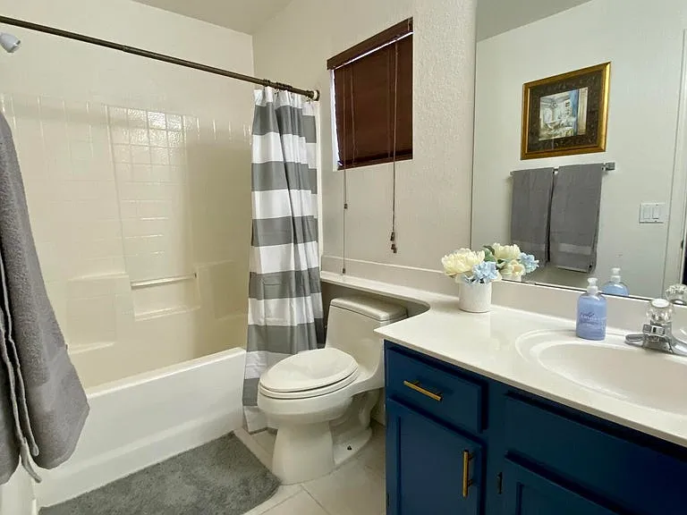 2742 W Ivanhoe St — Photo 21